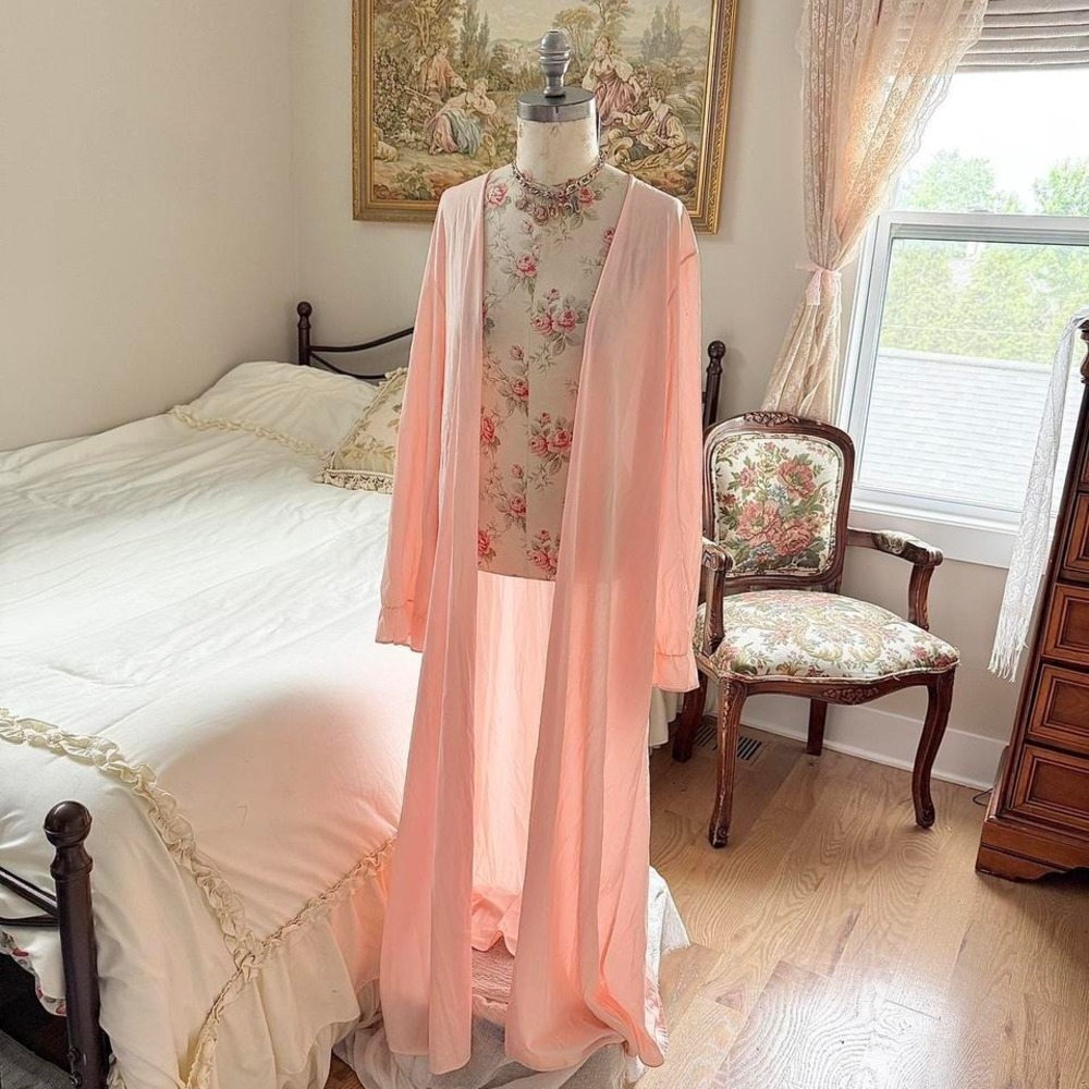 pink‎ robe duster  70s blush pink robe duster size large